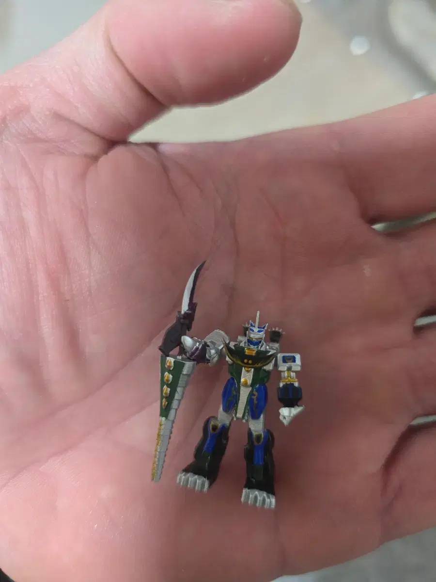 thumbnail-4